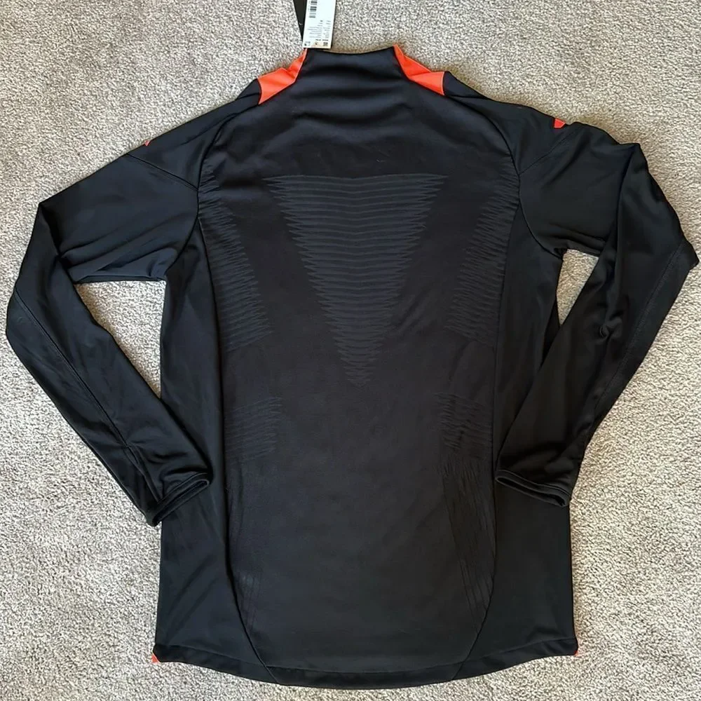 Adidas Men’s Tiro 24 Training Top!